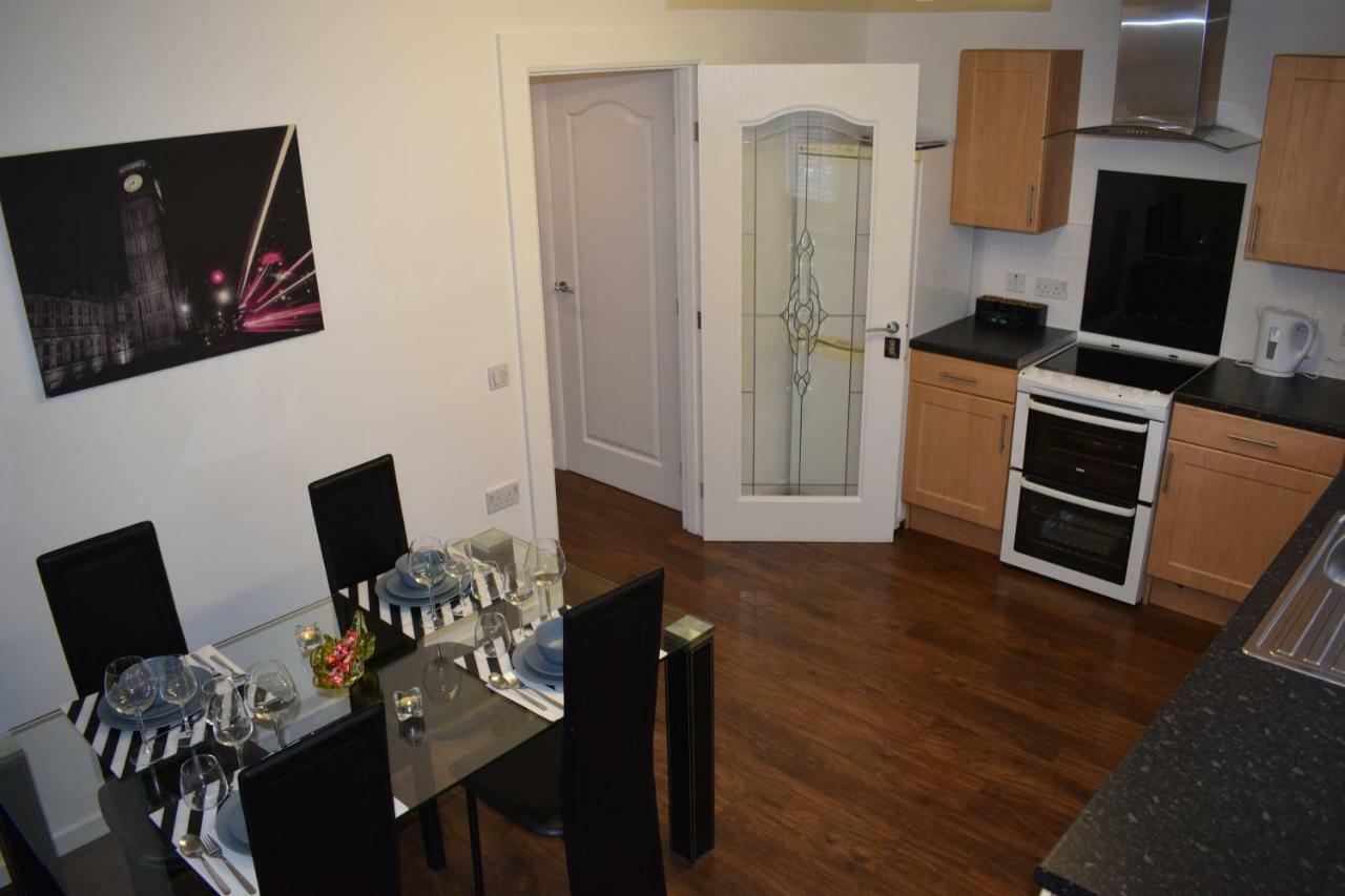 Silverburn New House With Free Parking And Nice Garden Glasgow Exterior foto